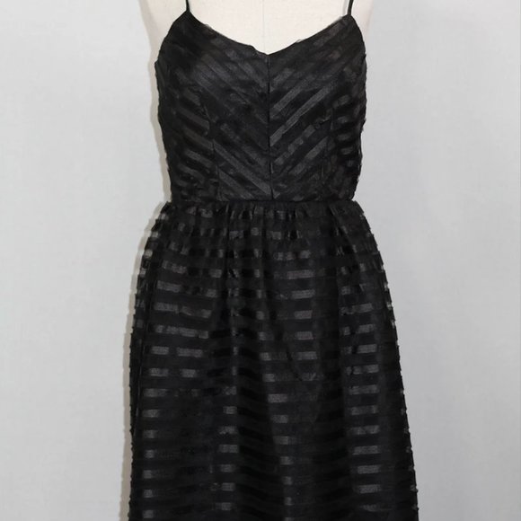 Necessary Objects ADV Gluvk - Frankel Black Dress - Picture 12 of 14